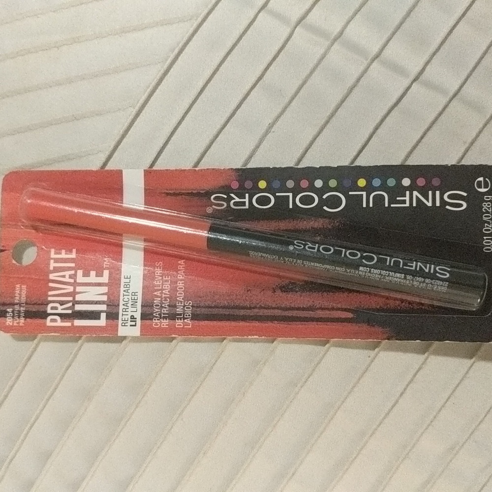 NWT Lip liner